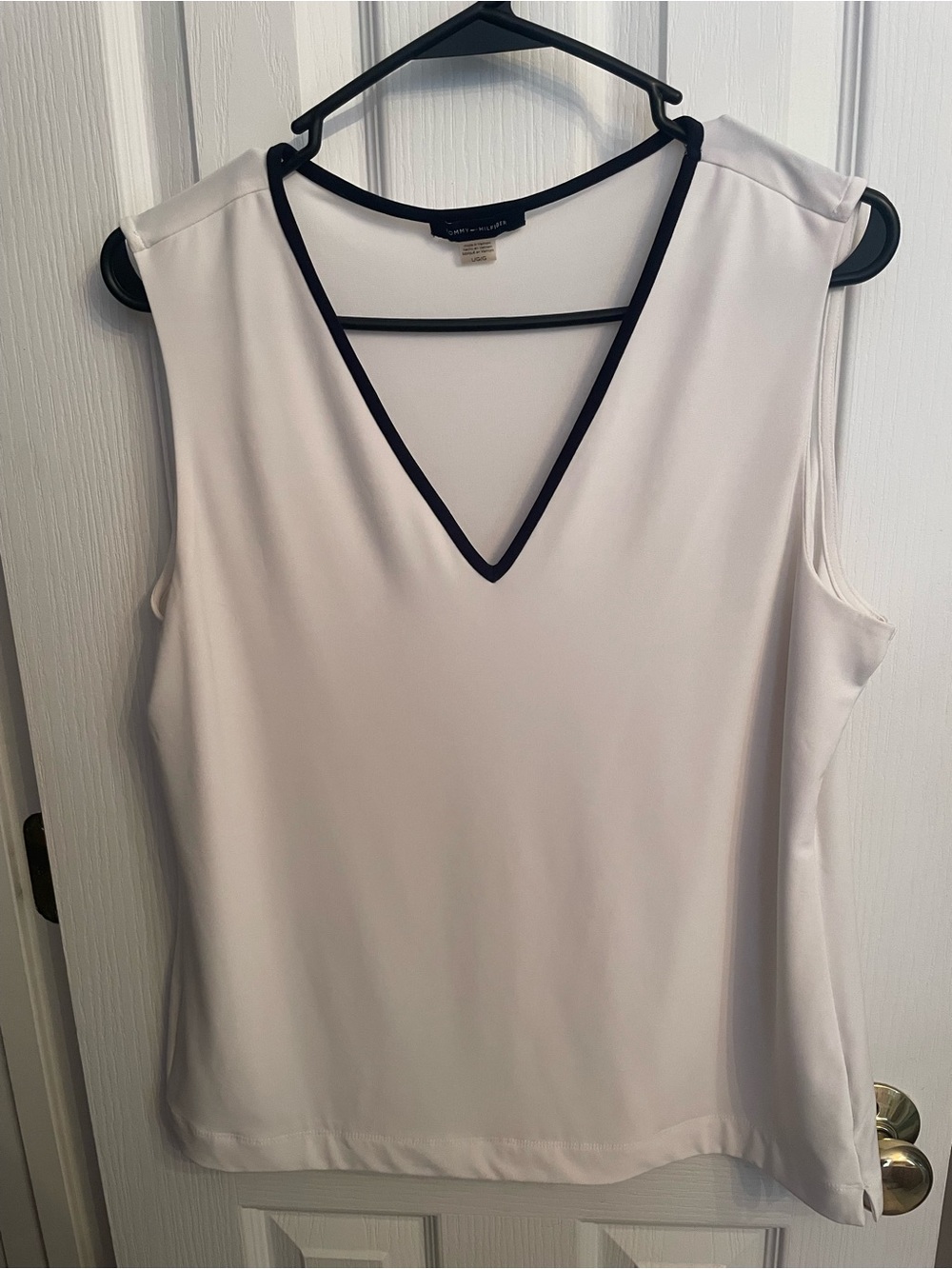 Tommy Hilfiger White Sleeveless V-Neck Tank with Black Trim